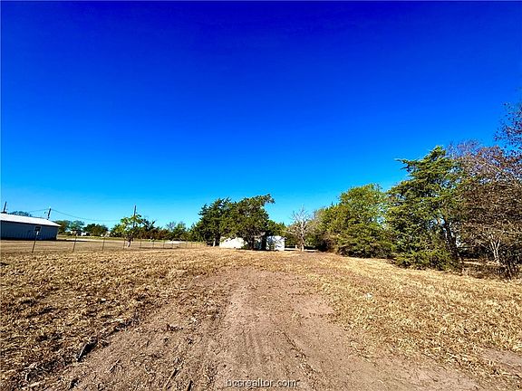 4th image of 21652 Highway 90 N
