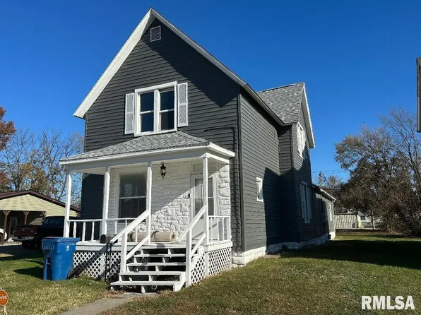 421 N Locust St, Centralia, IL 62801