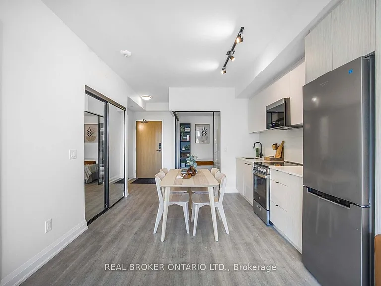 2369 Danforth Ave #210 — Photo 13