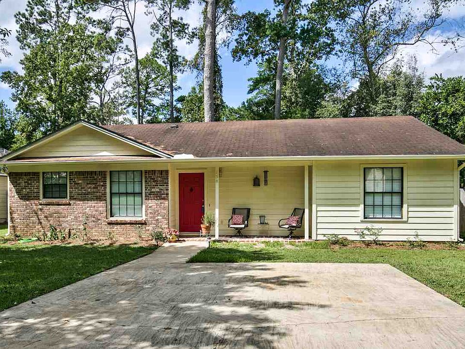 1st image of 138 Dawn Lauren Ln