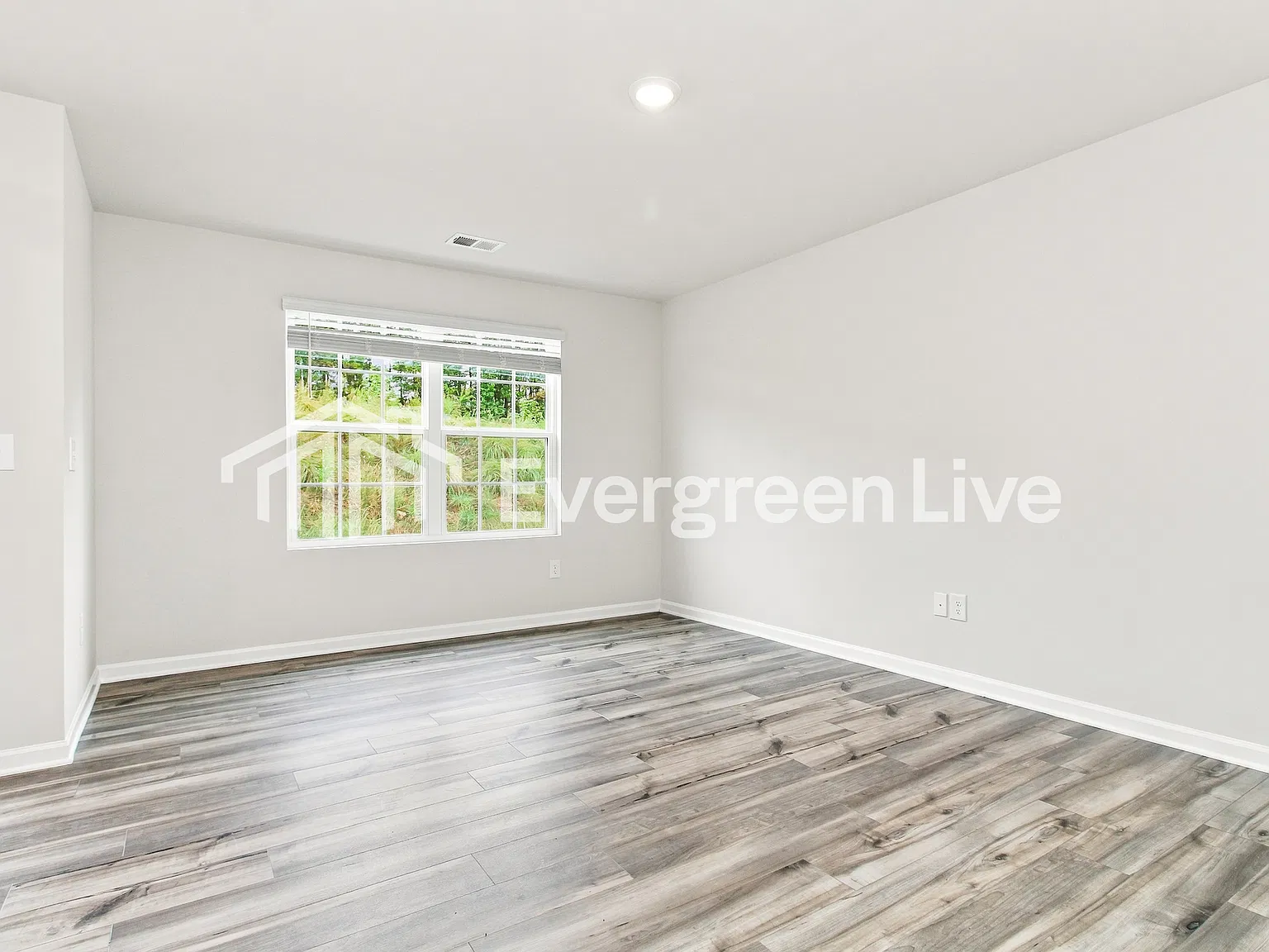 3 bed, 3.0 bath, 1403 sqft, $1,680 — Photo 2