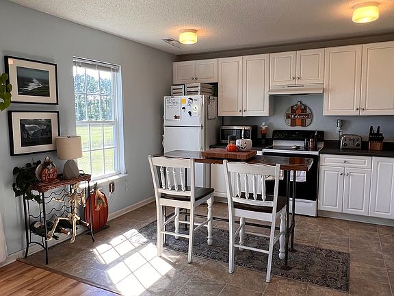 4th image of 4950 Deveron St #B