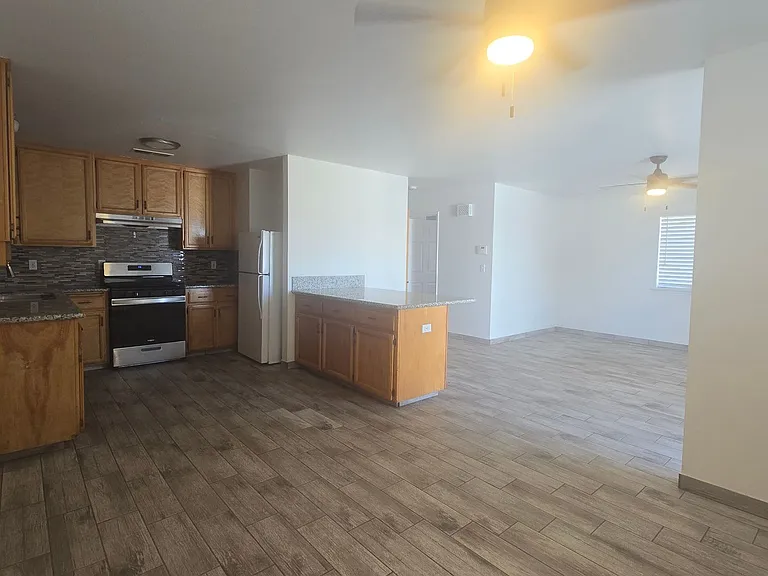 756 Pickerell Ave — Photo 5