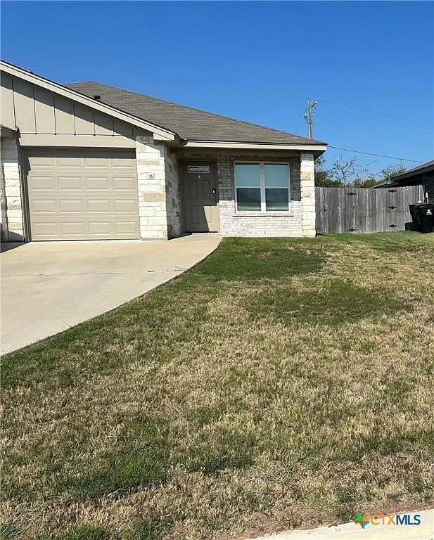 3 bed, 2.0 bath, 1300 sqft, $1,600 — Photo 1