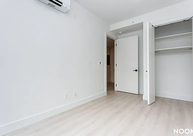 344 Lorimer St #4A — Photo 15