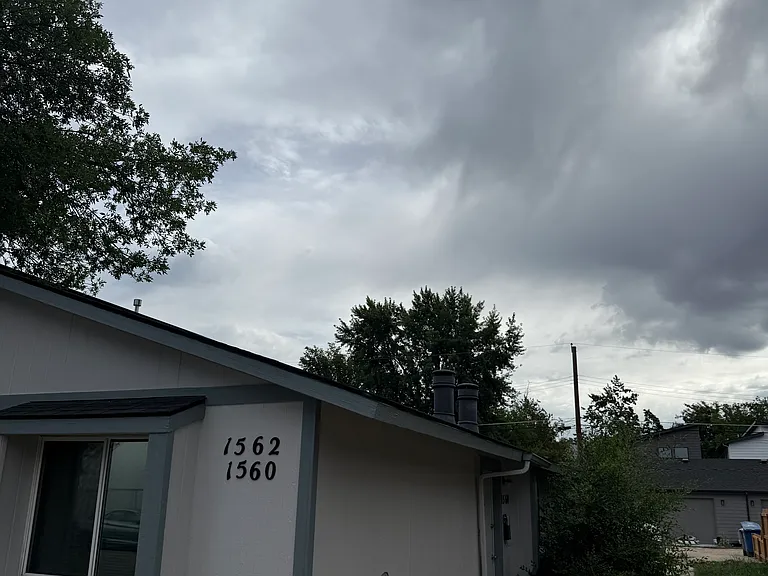 1560 S Oakland Ave — Photo 8