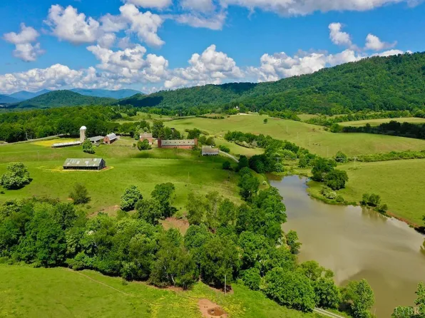 127 Albert Farm Rd, Monroe, VA 24574