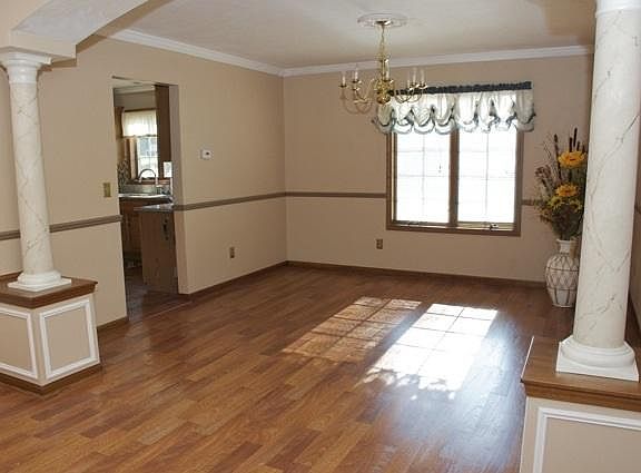 5th image of 58176 Olde Towne Dr