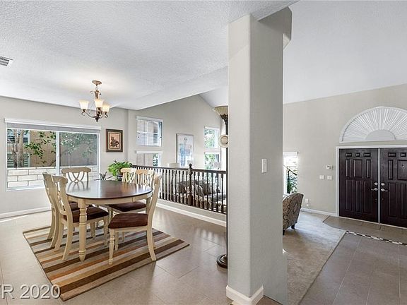 5th image of 3016 Ocean Port Dr