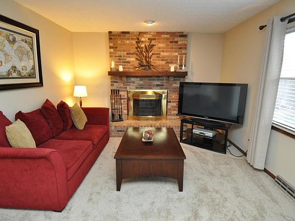 Family Room Gas or Wood Fireplace