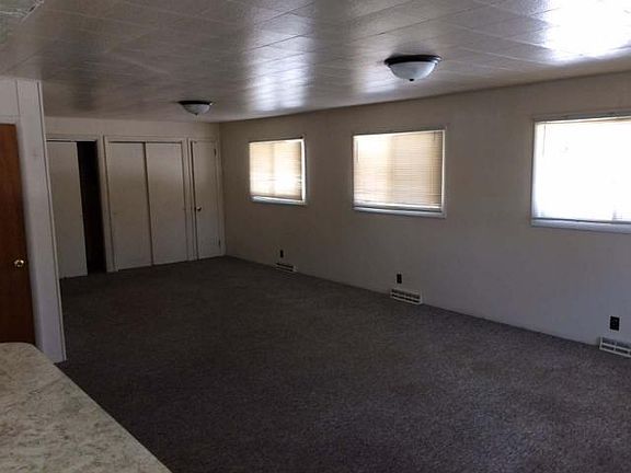 3rd image of 23802 E Ave