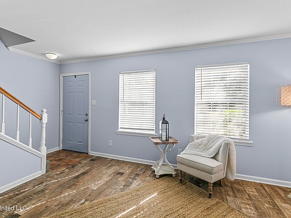 5th image of 859 Harbor Bend Dr