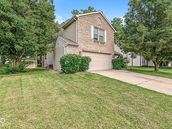 3rd image of 649 Weeping Way Ln