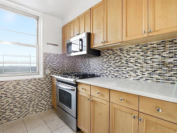 4th image of 118-17 Union Tpke APT 16G