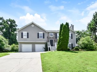 245 Longview Dr, Powder Springs, GA 30127