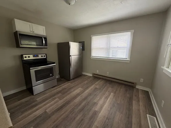 904 W Main St, Muncie, IN 47305