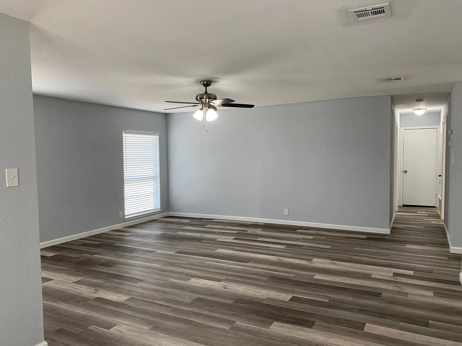 3 bed, 1281 sqft, $1,460 — Photo 4