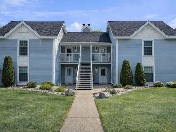 300 Foxwood Unit 160 DRIVE, Waterford, WI 53185