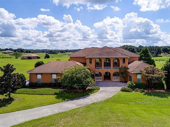 3rd image of 20832 Hunter Hill Dr