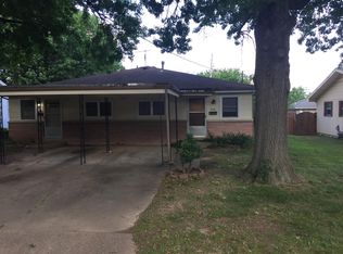 2038 S Fairway Ave, Springfield, MO 65804