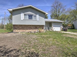 1392 W Mount Gilead Rd, Decatur, IL 62521