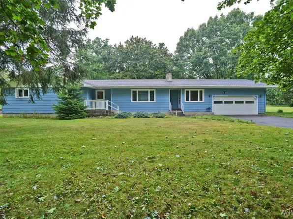 98 N Main St, Castile, NY 14427