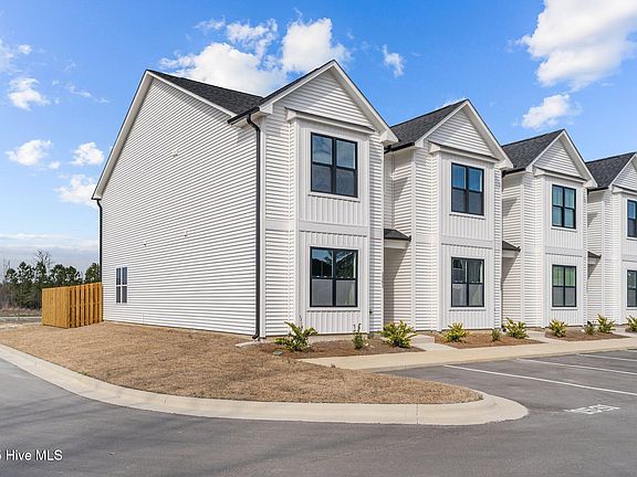 4th image of 1561 Dusk Cove NE