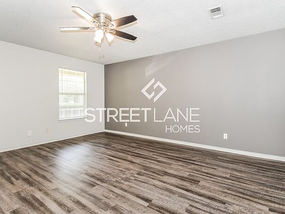 2nd image of 6109 Summerhill Pl