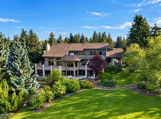 176 NE Blueridge Rise, Rocky View County, AB T3L 2N6
