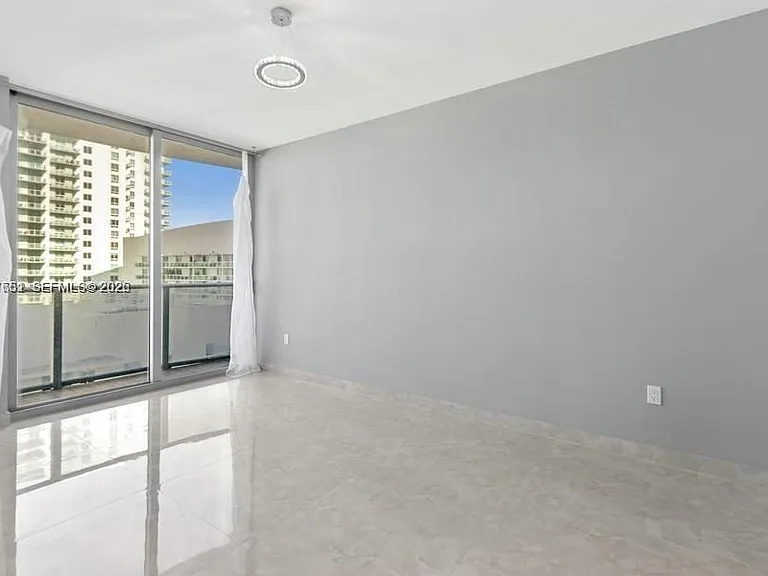 488 NE 18th St #3801 — Photo 15