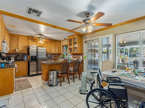 5th image of 29060 Griffith Dr