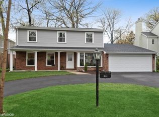 912 E Glenwood Rd, Glenview, IL 60025