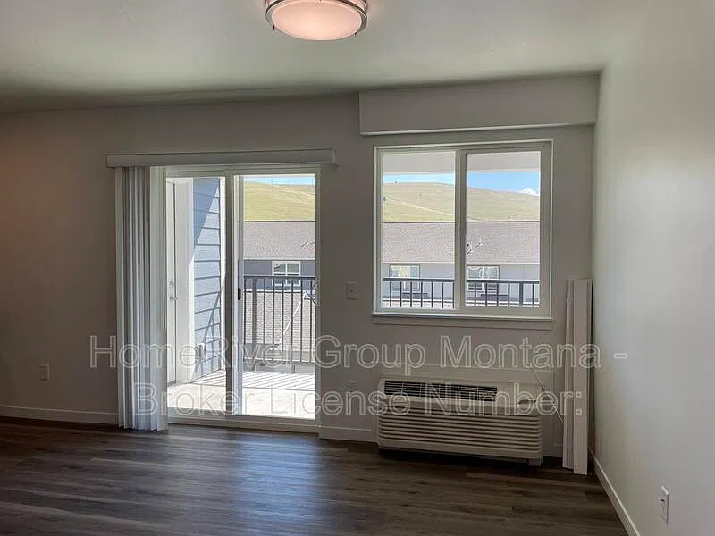 Studio, 1.0 bath, 500 sqft, $950 — Photo 1