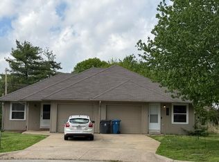 923-925 W Raynell St, Springfield, MO 65807