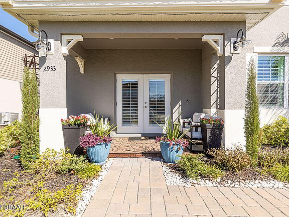 5th image of 2933 Meleto Blvd