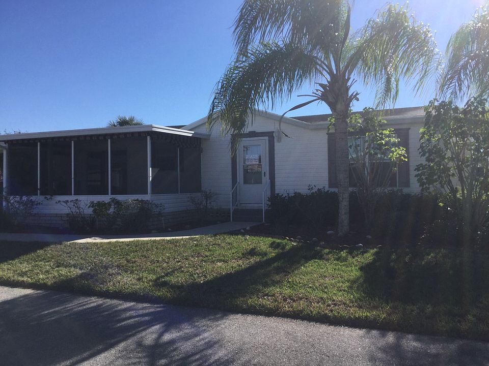 2nd image of 741 Misty Breeze St