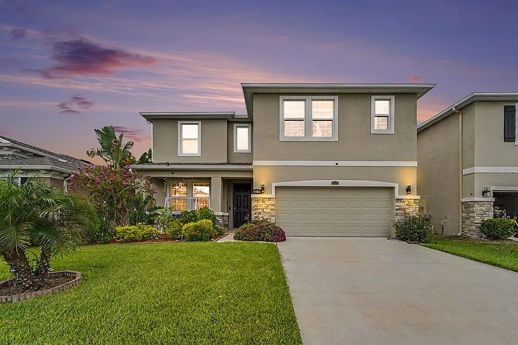 5 bed, 3.5 bath, 3561 sqft, $3,600 — Photo 1