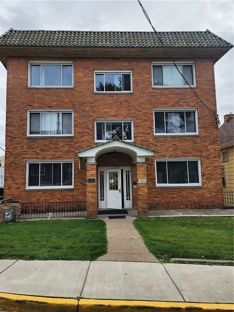 2 bed, $1,500 — Photo 1