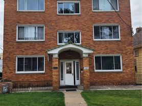 1320 Kelton Ave, Pittsburgh, PA