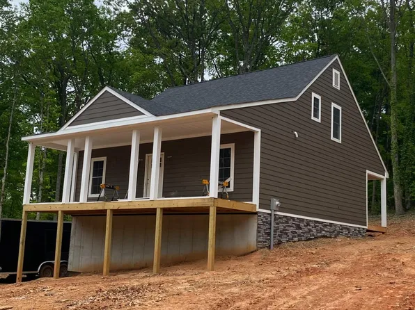 142 Shannon Dr, Madison Heights, VA 24572
