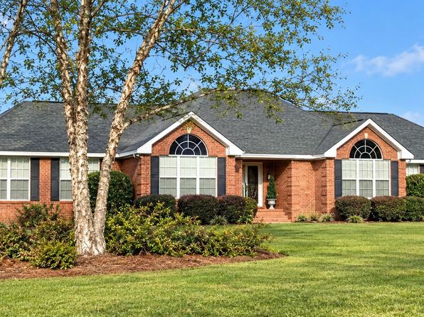 21 Pebble Hill Dr S