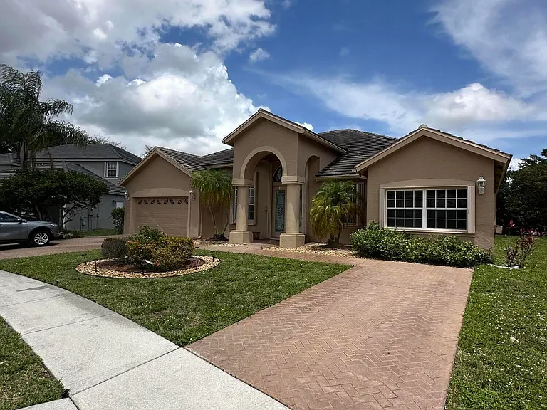 21698 Abington Ct — Photo 1