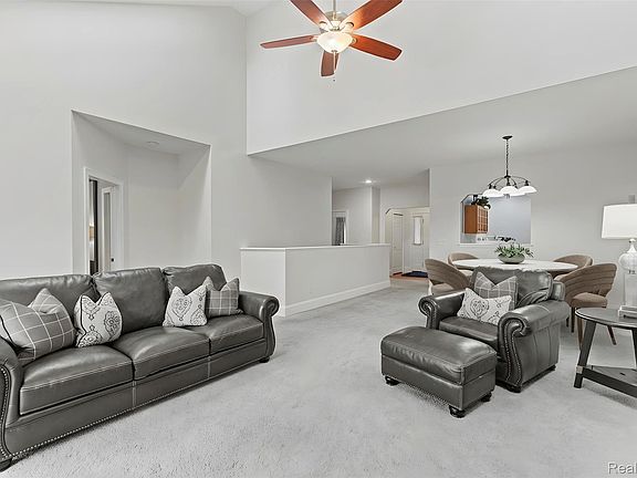 5th image of 9247 Copper Ridge Dr