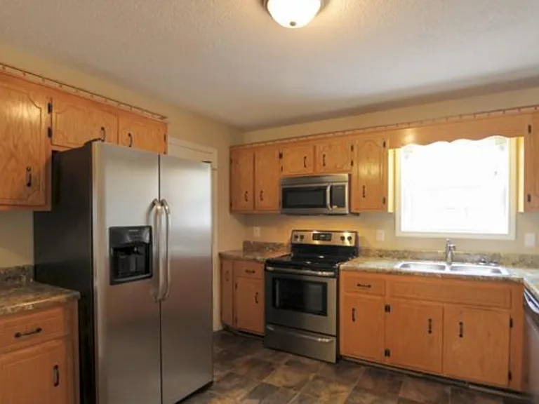 2691 Elkmont Dr — Photo 3