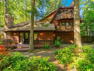65257 E Sandy River Ln, Rhododendron, OR, 97049