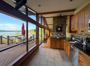 24 Spruce Point Trl, Hewitt, NJ 07421