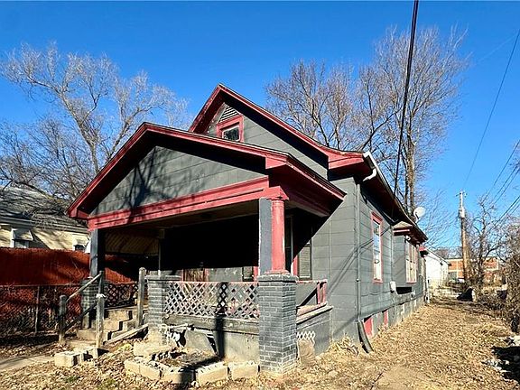 3rd image of 1106 Greeley Ave