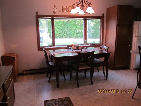 4th image of 116 1st St SE