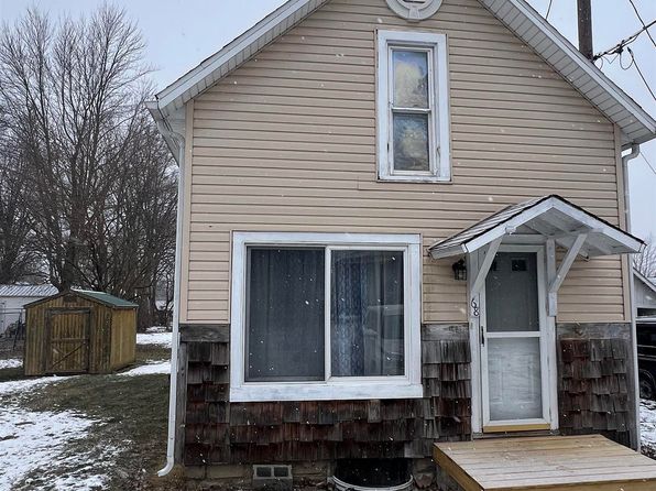 68 S Maple St, Andrews, IN 46702