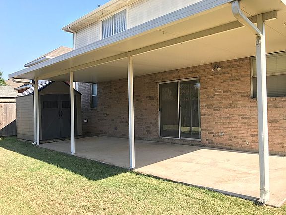 2nd image of 1200 Marchant Pl